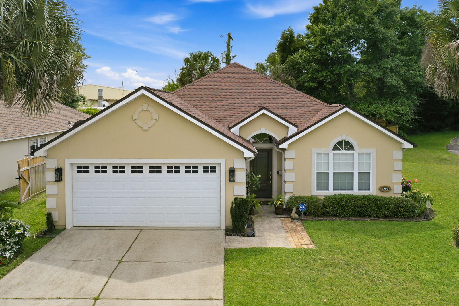 Property Photo:  1900 Kadima Circle  FL 32547 