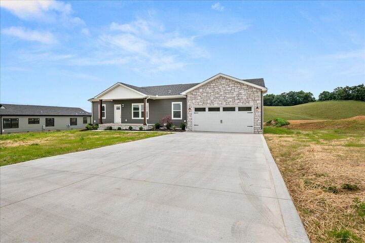 Property Photo: 505 Sam Black Road KY 40741