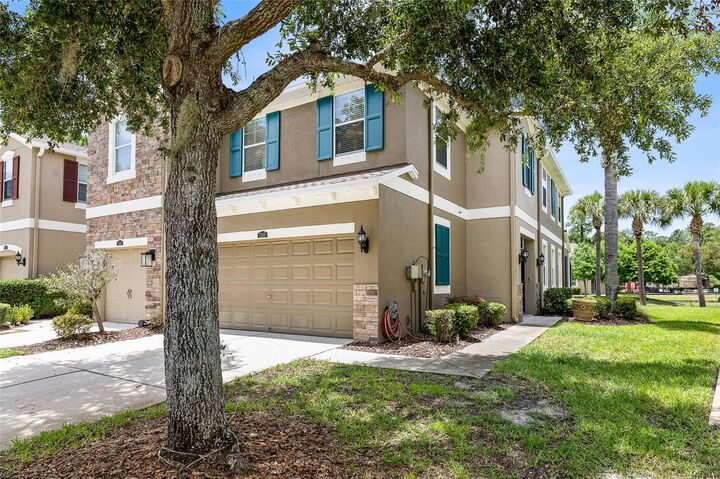 Property Photo:  12589 Streamdale Drive  FL 33626 