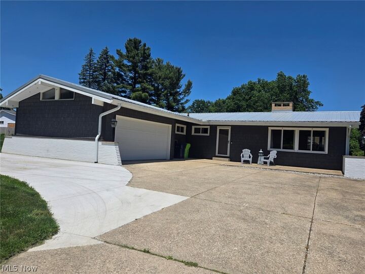 Property Photo: 482 Fairwood Drive OH 44278