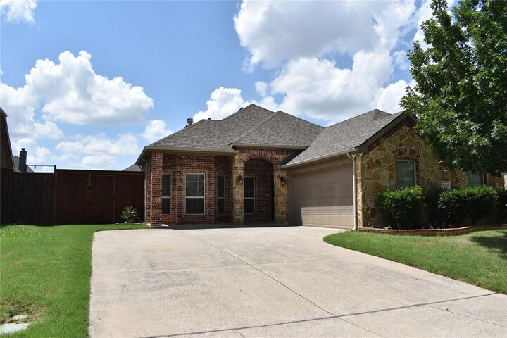 Property Photo:  10301 Blue Skies Drive  TX 75072 