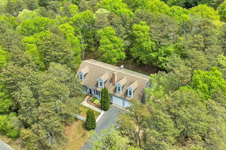 Property Photo:  420 Old Bass River Rd  MA 02660 
