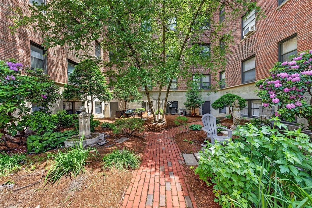 Property Photo:  86 Jersey Street B1  MA 02215 