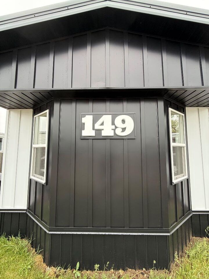 Property Photo:  149 Birch Street  AB T1R 1H8 