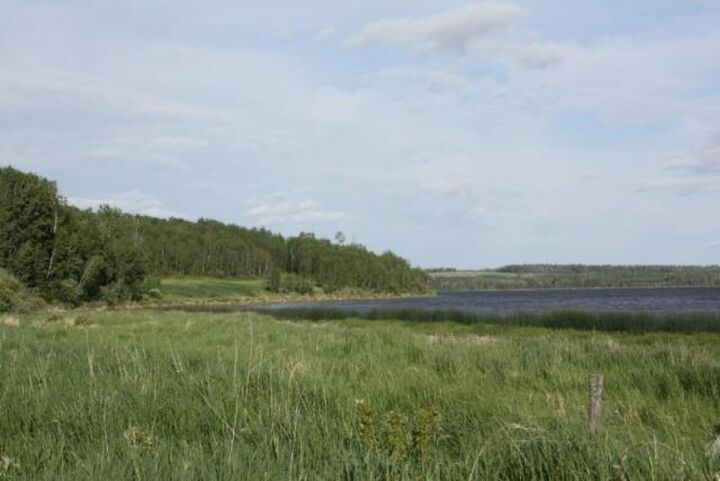 Property Photo:  10 Islandview Road  AB T0A 2C1 