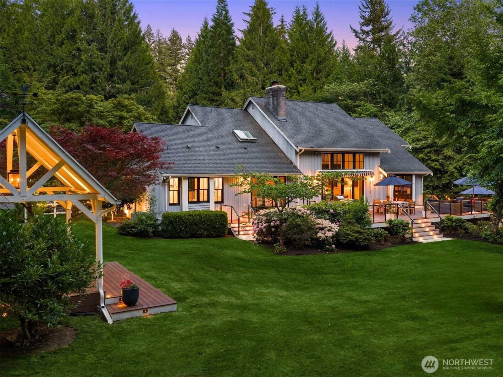 Property Photo:  5421  228th Avenue NE  WA 98053 