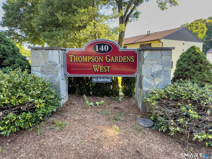 Property Photo:  140 Thompson Street 17C  CT 06513 