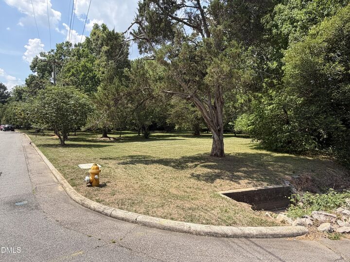 Property Photo:  2200 Ann Street  NC 27608 