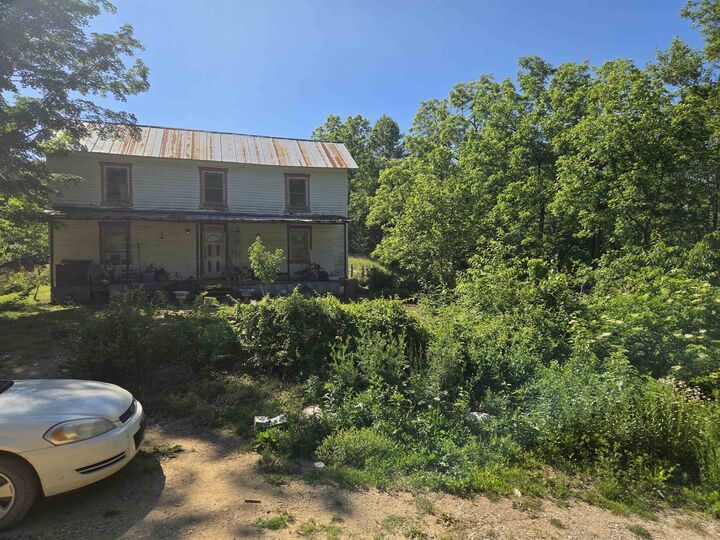 Property Photo:  2516 Highway 2562  KY 41124 