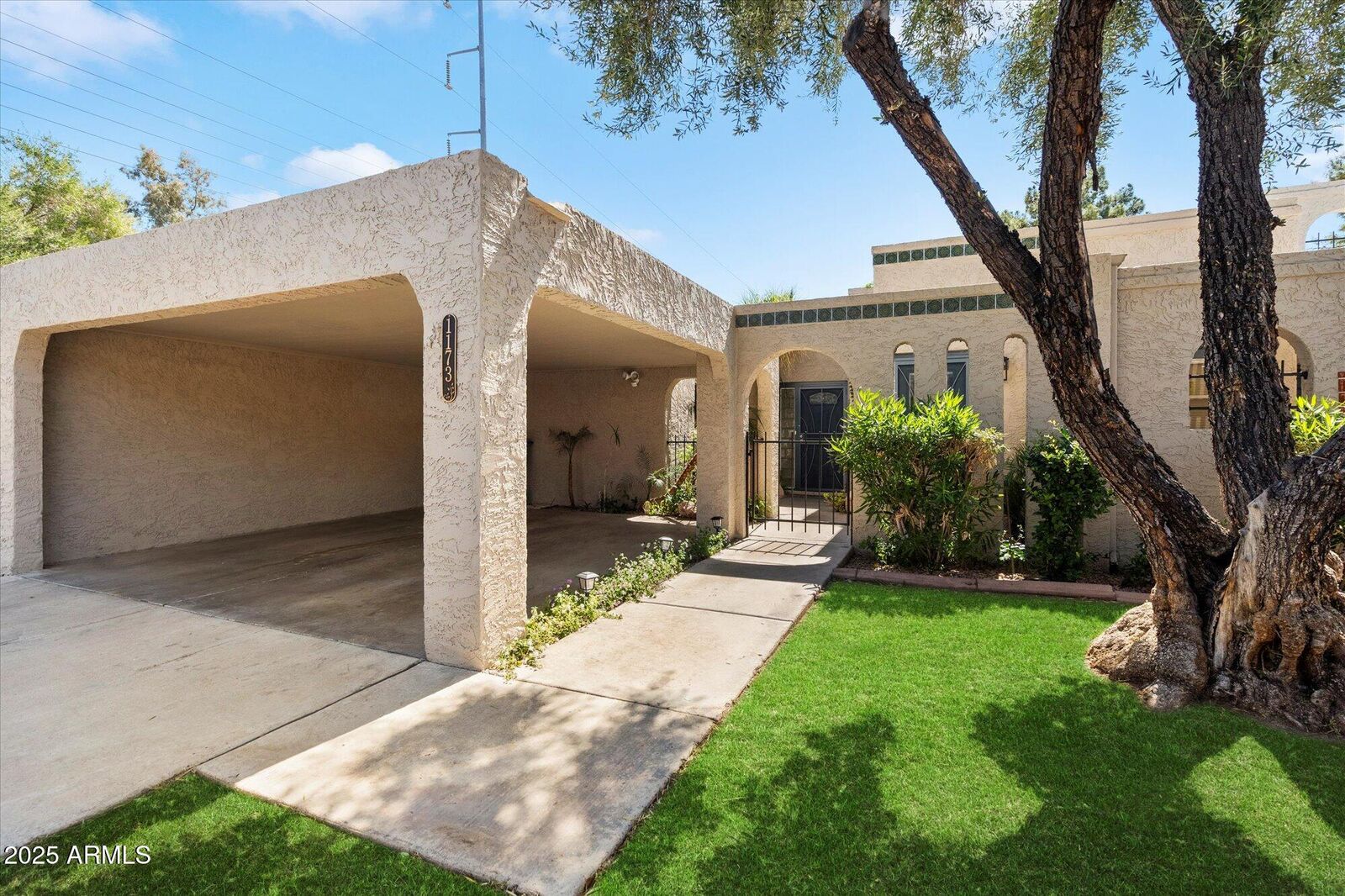 Property Photo:  1173 E Beryl Avenue  AZ 85020 