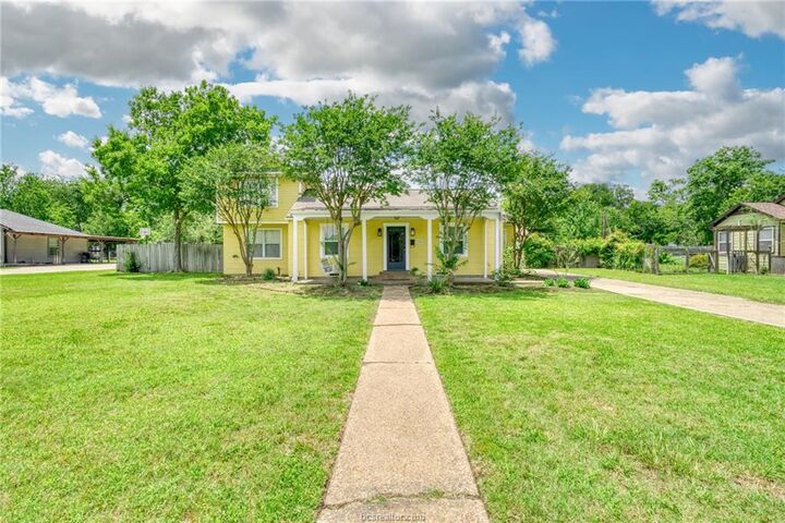 Property Photo: 710 Inwood Drive TX 77802