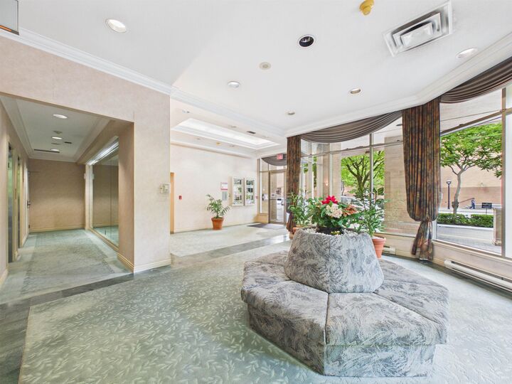 Property Photo: 4830 Bennett Street 401 BC V5H 4P6