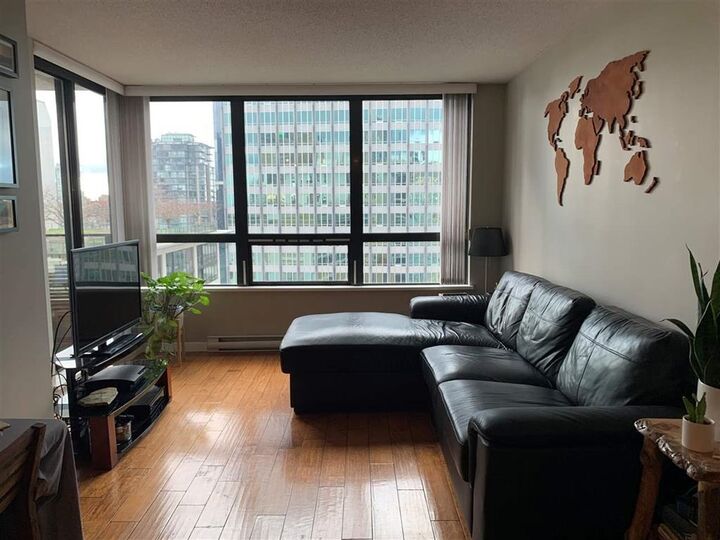 Property Photo:  938 Smithe Street 2006  BC V6Z 3H8 
