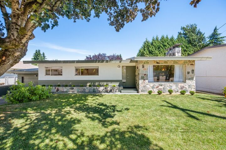 Property Photo: 2120 Ware Street BC V2S 3C2