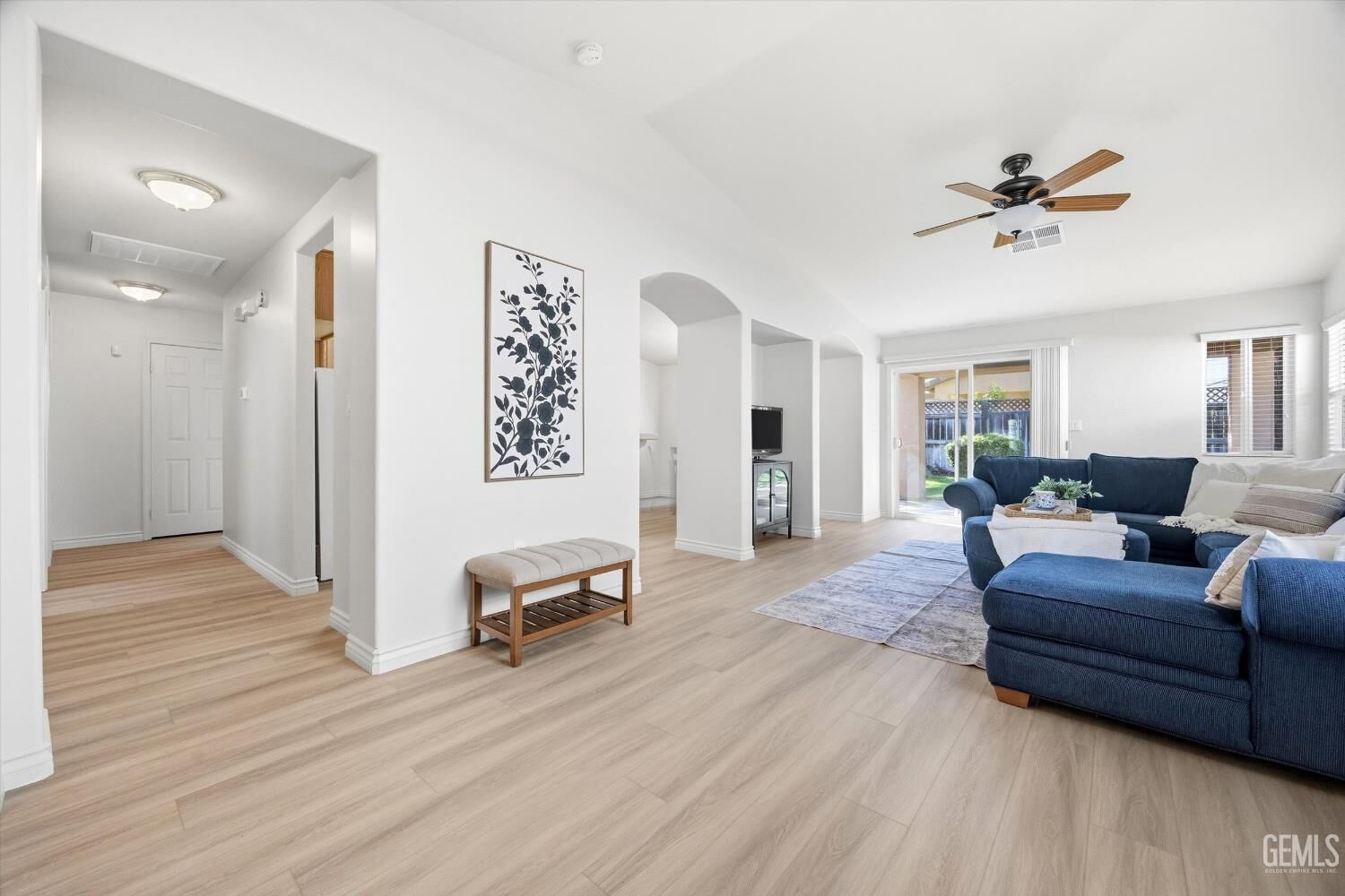 Property Photo:  11500 Indian Hawthorne Street  CA 93311 