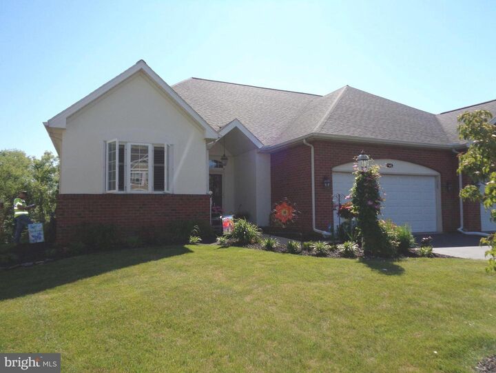 Property Photo:  432 Stone Creek Road  PA 17603 