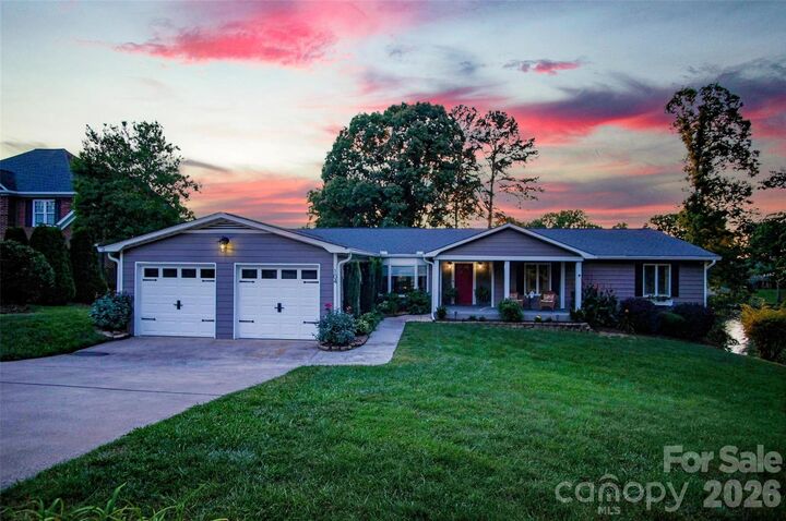 Property Photo:  104 Doral Court  NC 28086 