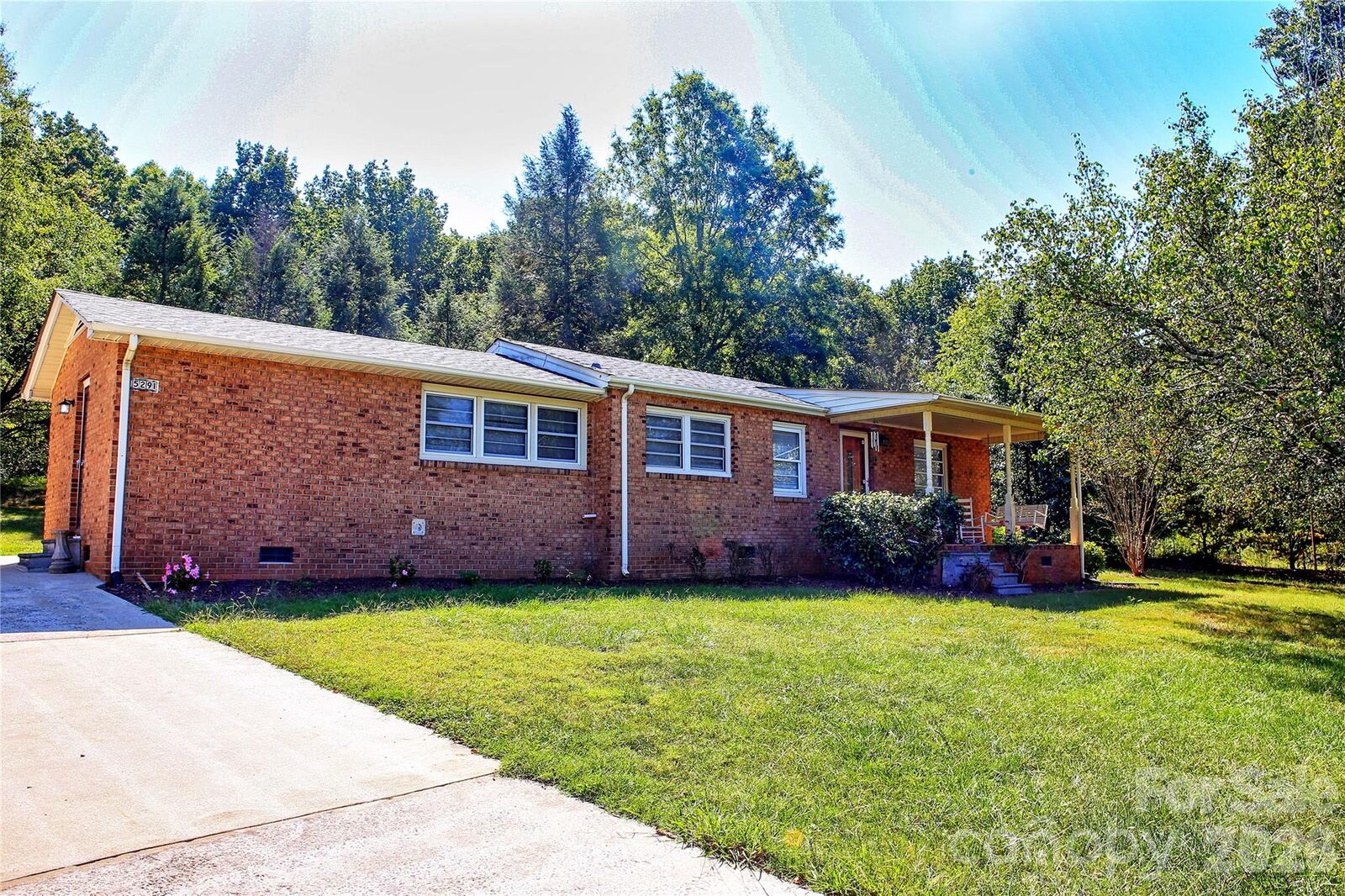 Property Photo:  5291 E Bandys Crossroads Road  NC 28609 