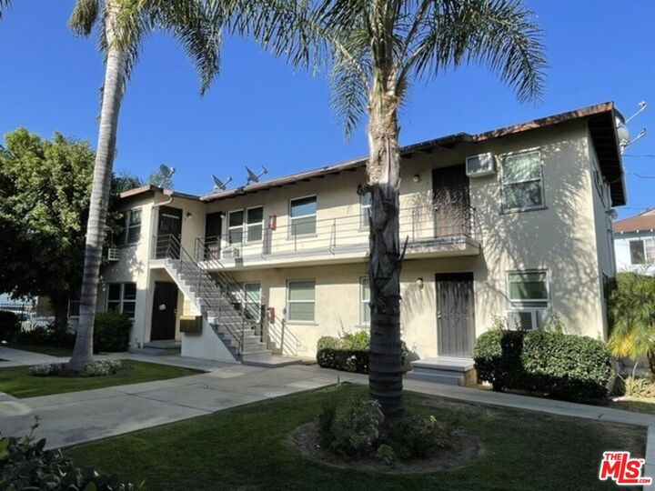 Property Photo:  15246 - 15250 Acre St  CA 91343 