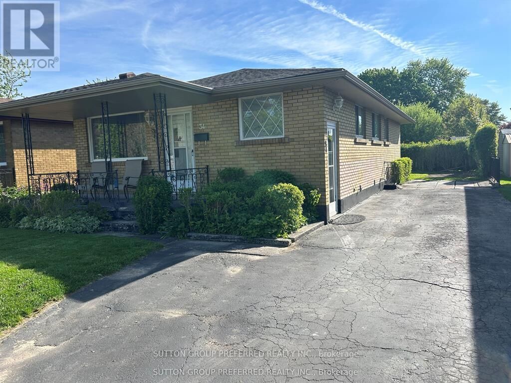 Property Photo:  34 Wexford Avenue  ON N5V 1L7 