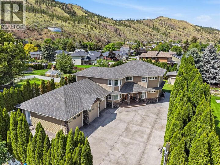 Property Photo: 876 Serle Road BC V2B 6L9
