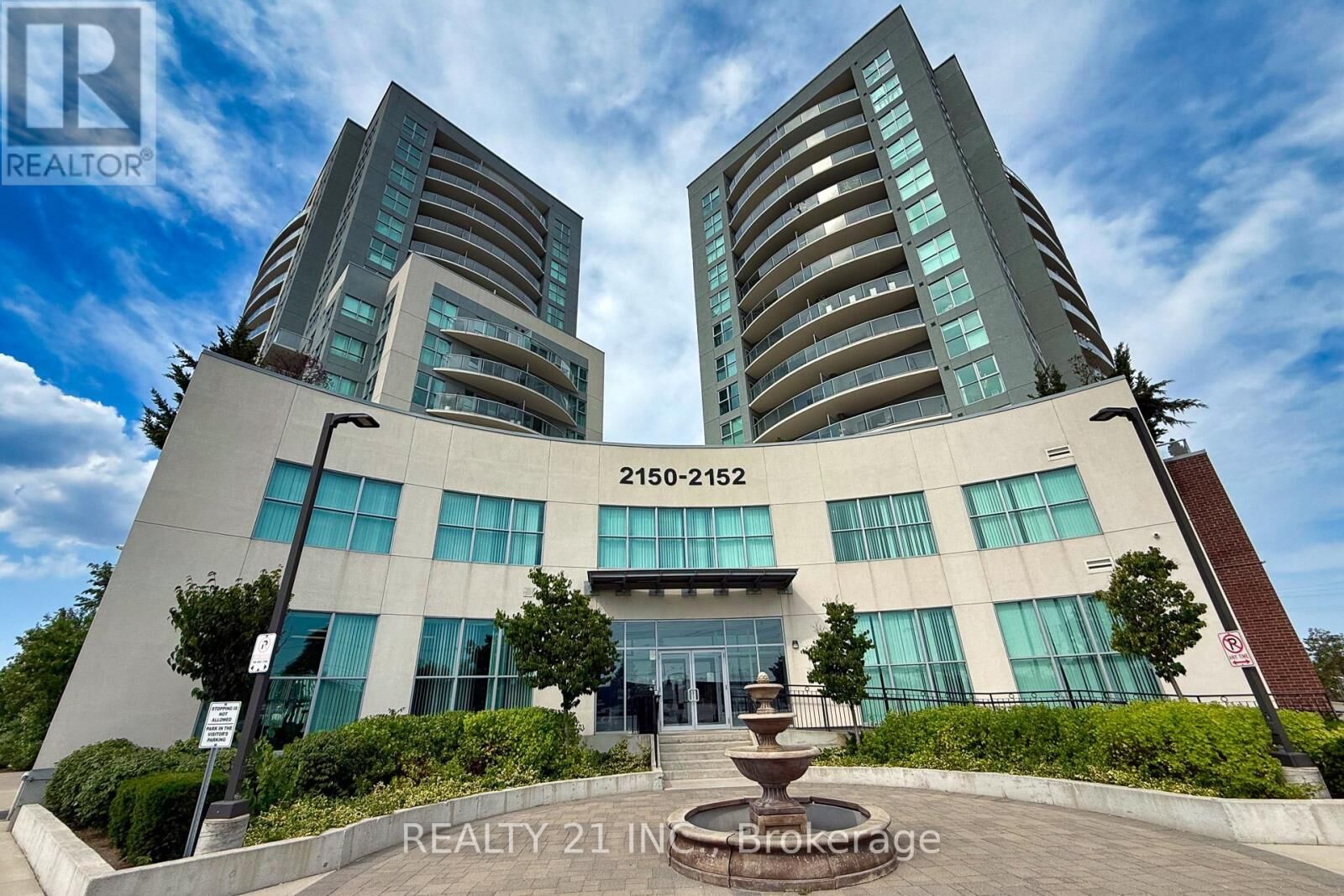Property Photo:  2152 Lawrence Avenue East 1203  ON M1R 0B5 