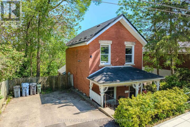 Property Photo:  115 Grove Street  ON N1E 2W8 
