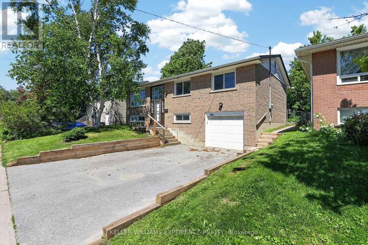 Property Photo:  158 Cundles Road East  ON L4M 2Z9 