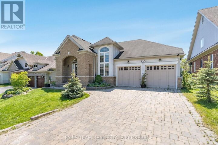 Property Photo:  16 Landscape Drive  ON L0L 2L0 