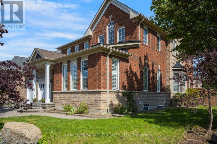 Property Photo:  17 Latania Boulevard  ON L6P 1S8 