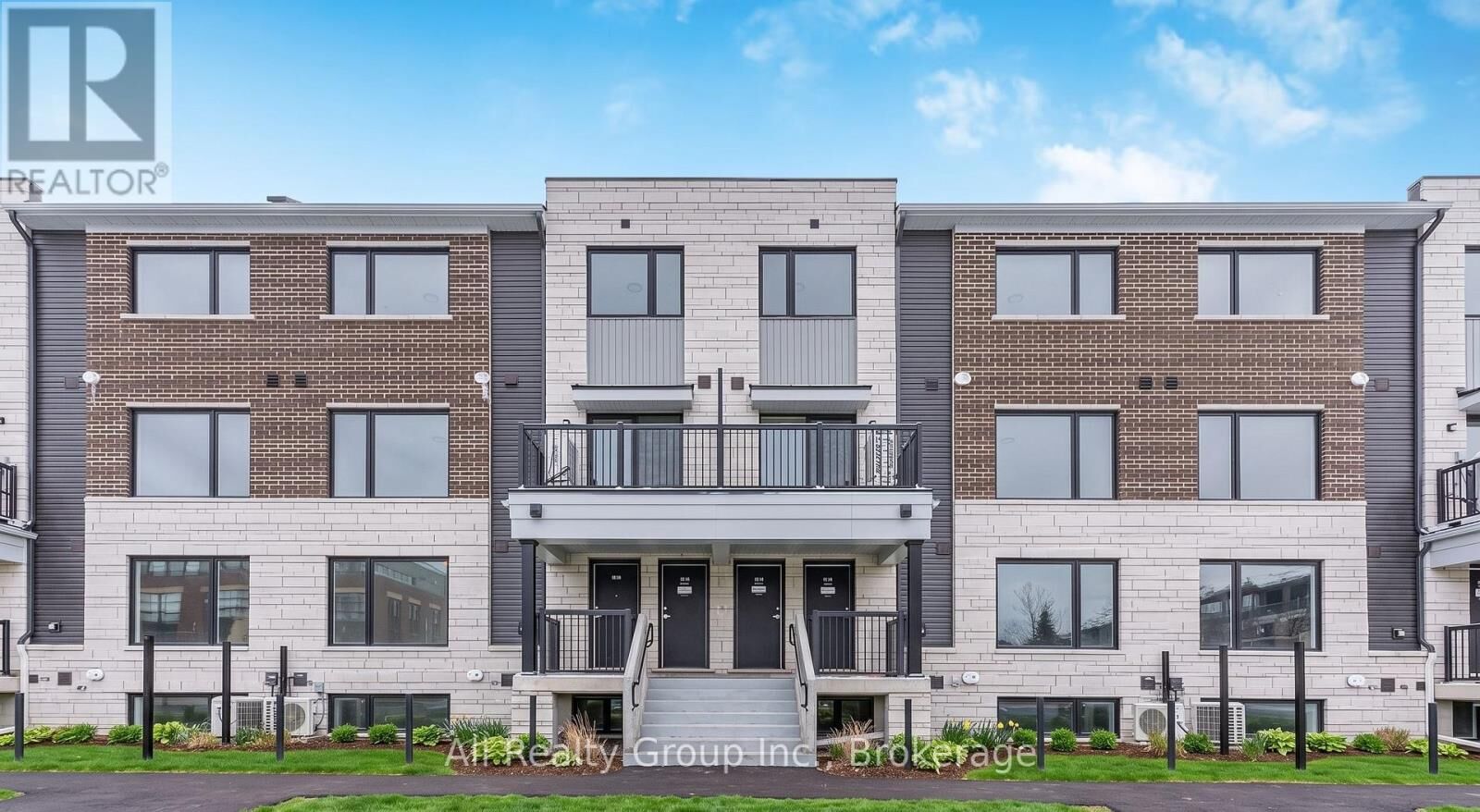 Property Photo:  301 Glenroy Gilbert Drive 10  ON K2J 5W2 