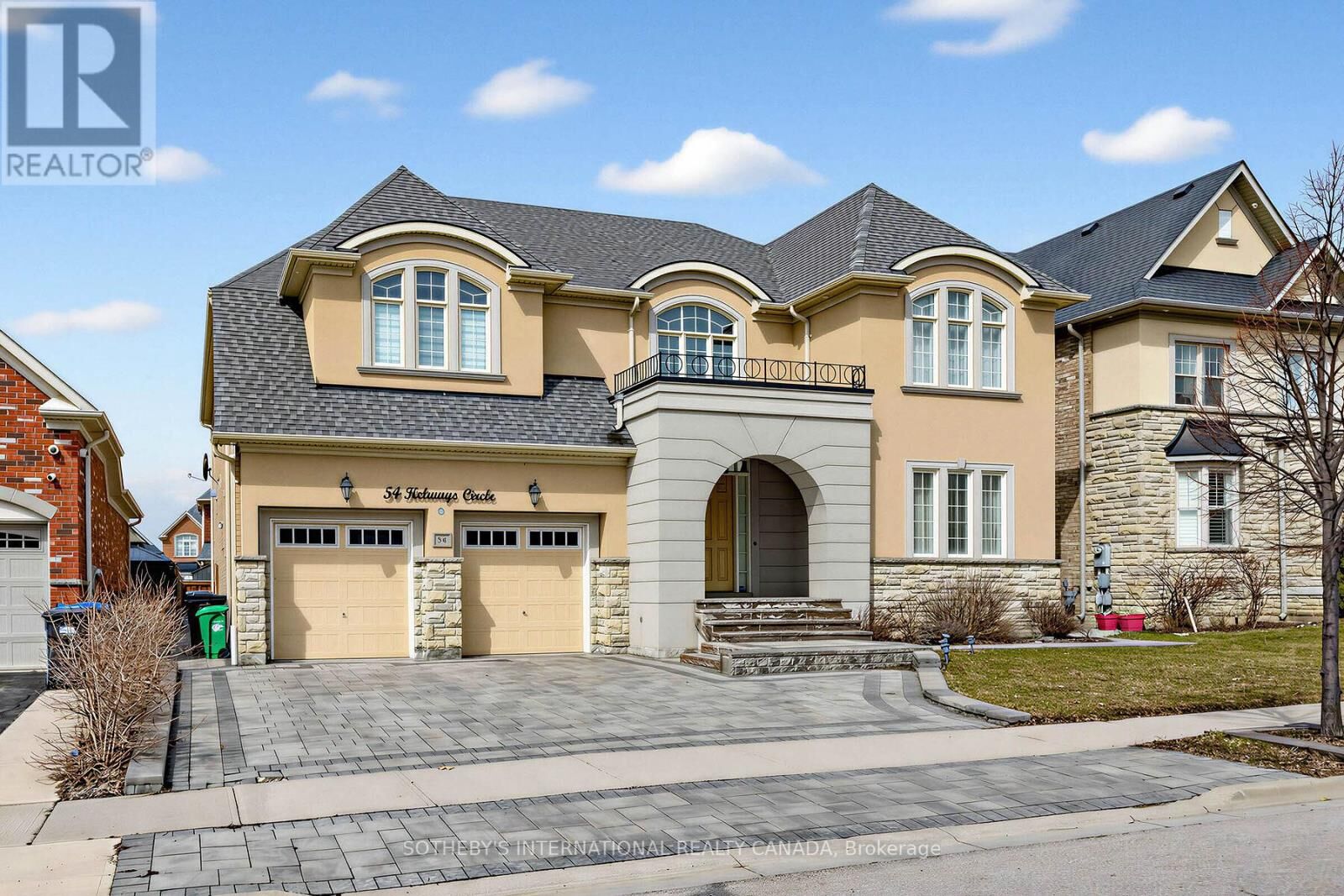 Property Photo: 54 Kelways Circle Main/Upper ON L6T 0G5