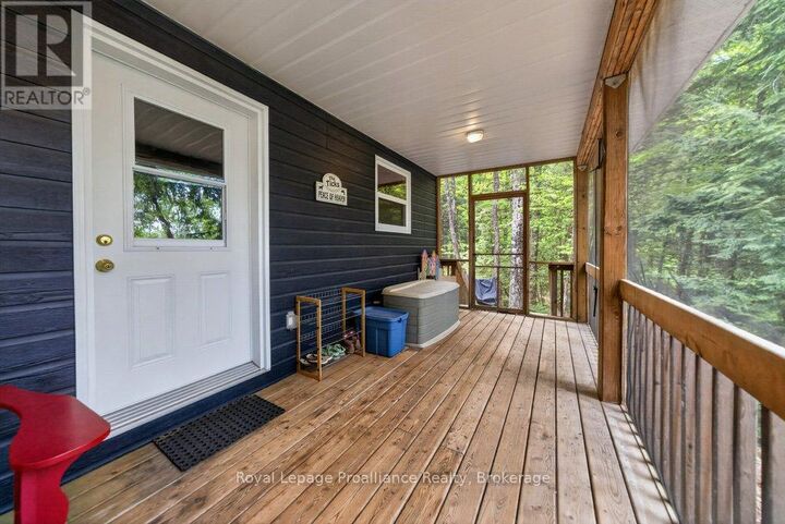 Property Photo:  1051B Hereford Highland Lane  ON K0H 1C0 