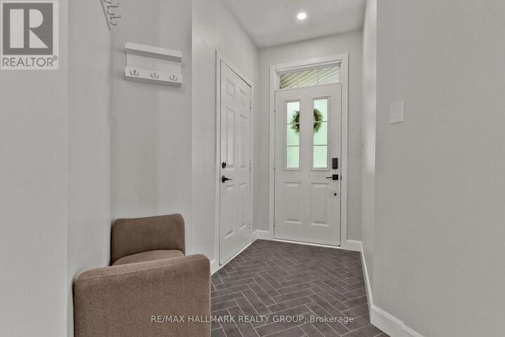 Property Photo:  65 Alameda Way  ON K2J 5B3 