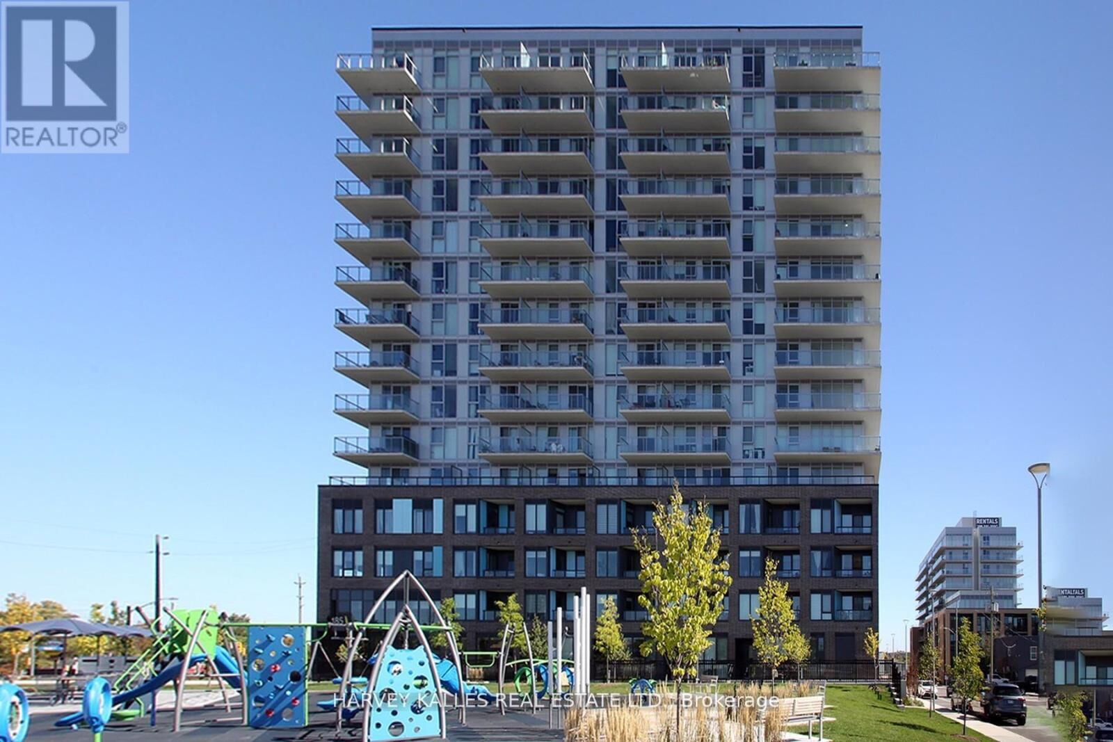 Property Photo:  185 Deerfield Road 305  ON L3Y 0G7 