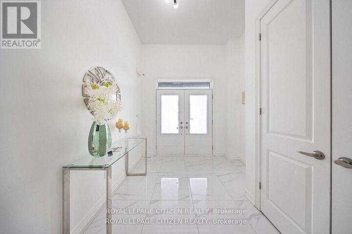 Property Photo:  82 Closson Drive  ON L1N 9Y6 