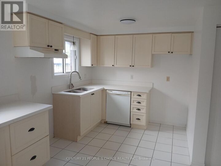 Property Photo:  31 Moss Place  ON N1G 4V2 