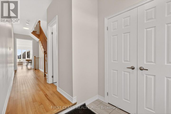 Property Photo:  2920 Hawkridge Lane  ON L1X 0P5 