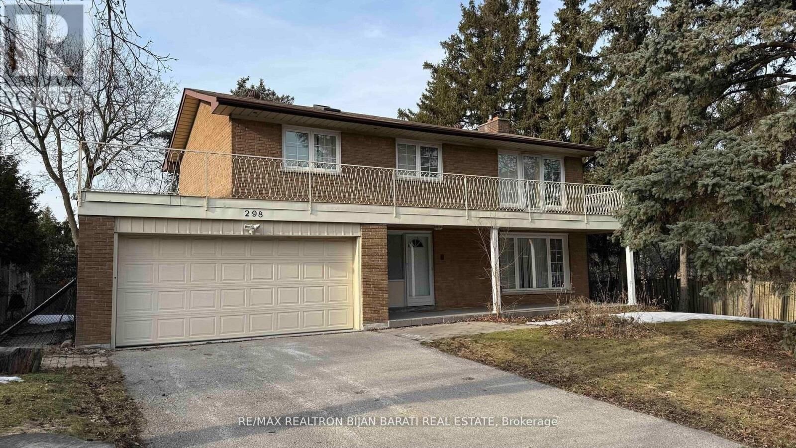 Property Photo:  298 Newton Drive  ON M2M 2P8 