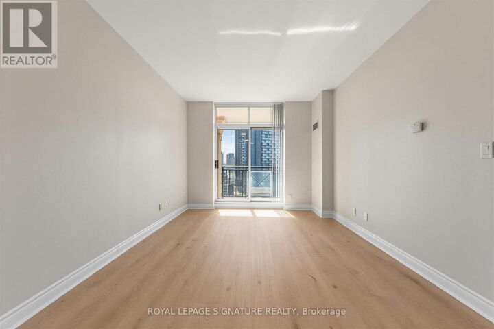 Property Photo:  1105 Leslie Street 1408  ON M3C 4G9 