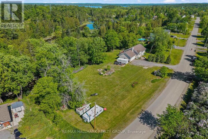 Property Photo:  194 Old Pakenham Road  ON K0A 1X0 