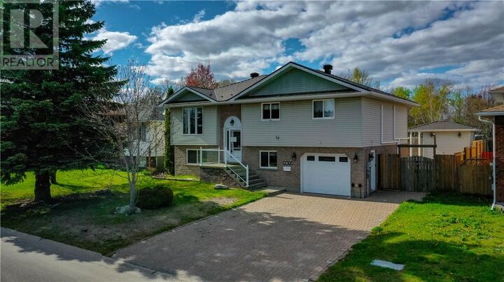 Property Photo:  2072 Highgate Road  ON P3B 4G5 