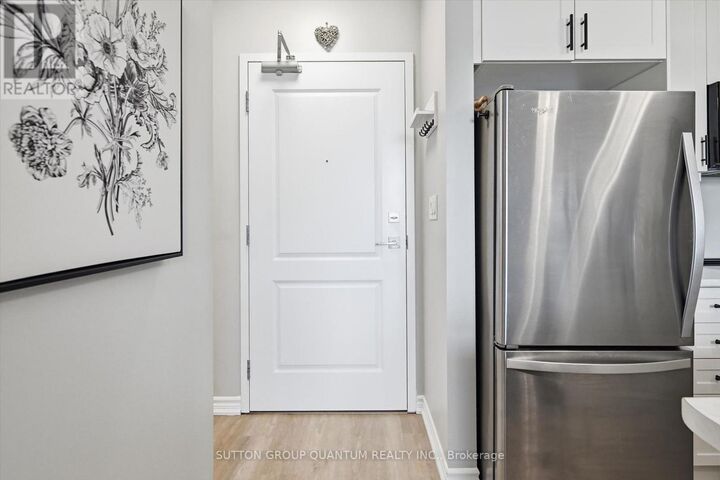 Property Photo:  450 Dundas Street East 514  ON L8B 1Z2 