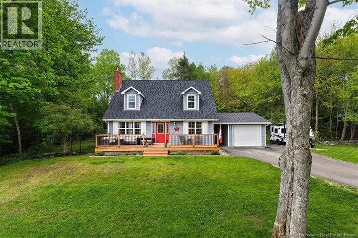Property Photo:  6 Crestwood Drive  NB E2E 5H4 