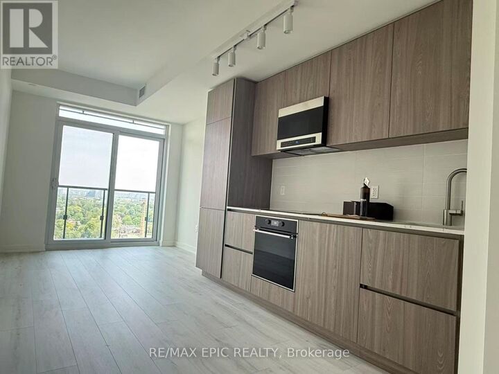 Property Photo:  110 Broadway Avenue 1410S  ON M4P 1V7 