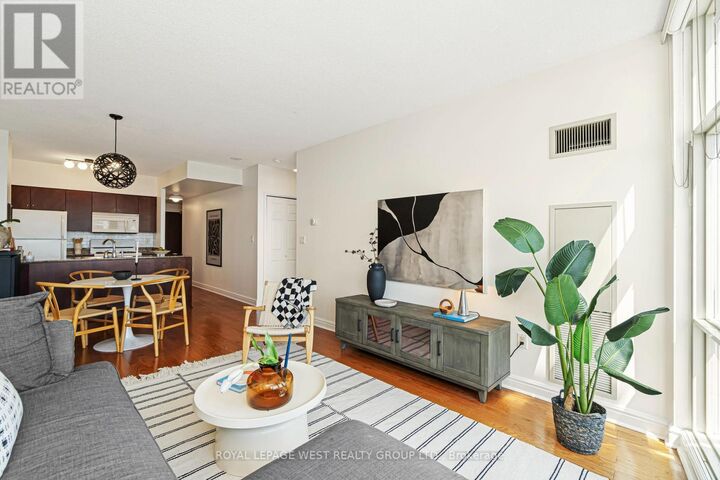 Property Photo:  35 Mariner Terrace #1510  ON M5V 3V9 