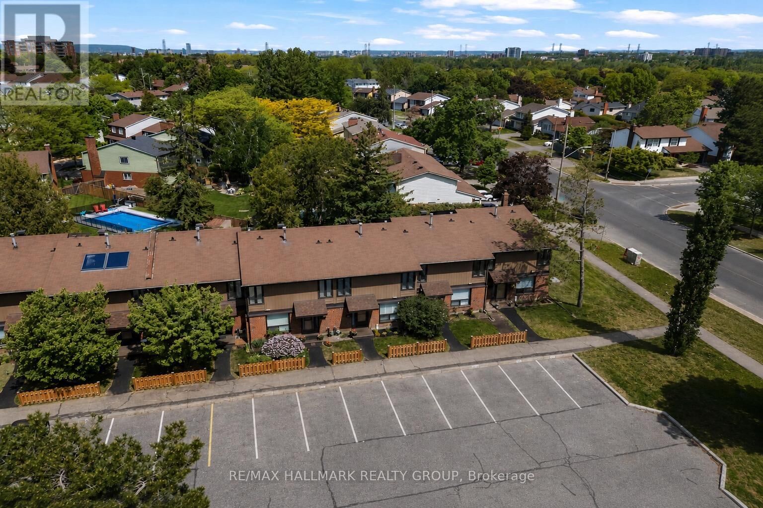 Property Photo:  890 Cahill Drive West 41  ON K1V 9A4 