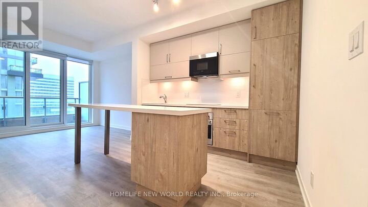 Property Photo:  8119 Birchmount Road 818  ON L6G 0H5 