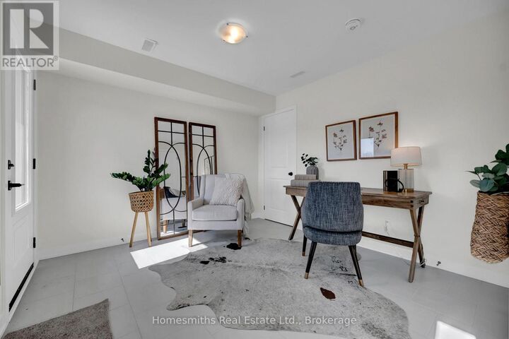 Property Photo:  39 Addyman Crescent  ON L1B 0X1 