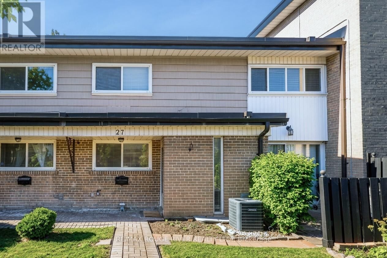 Property Photo:  925 Bayly Street 27  ON L1W 1L4 